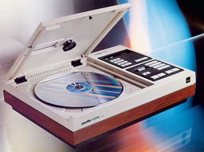 Behold, the MCA DiscoVision, the first generation of Laserdisc. Do you believe?
